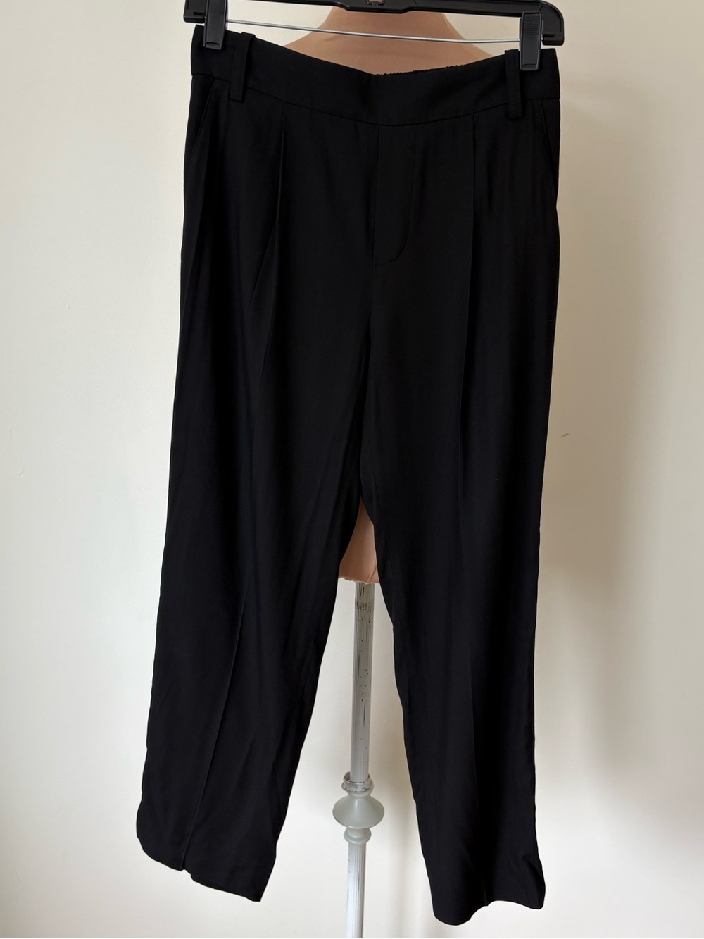 Vince Twill Pull On Black Viscose Cropped Trouser Pants EUC Size XS